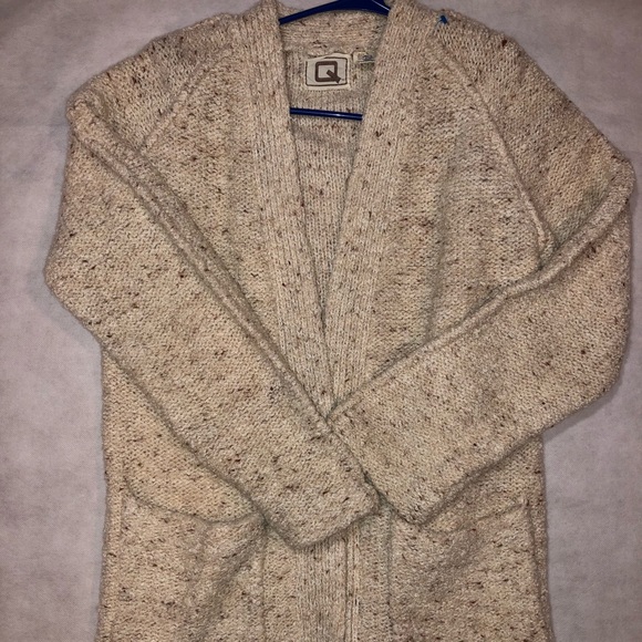 Q Sweaters - Q CARDIGAN M